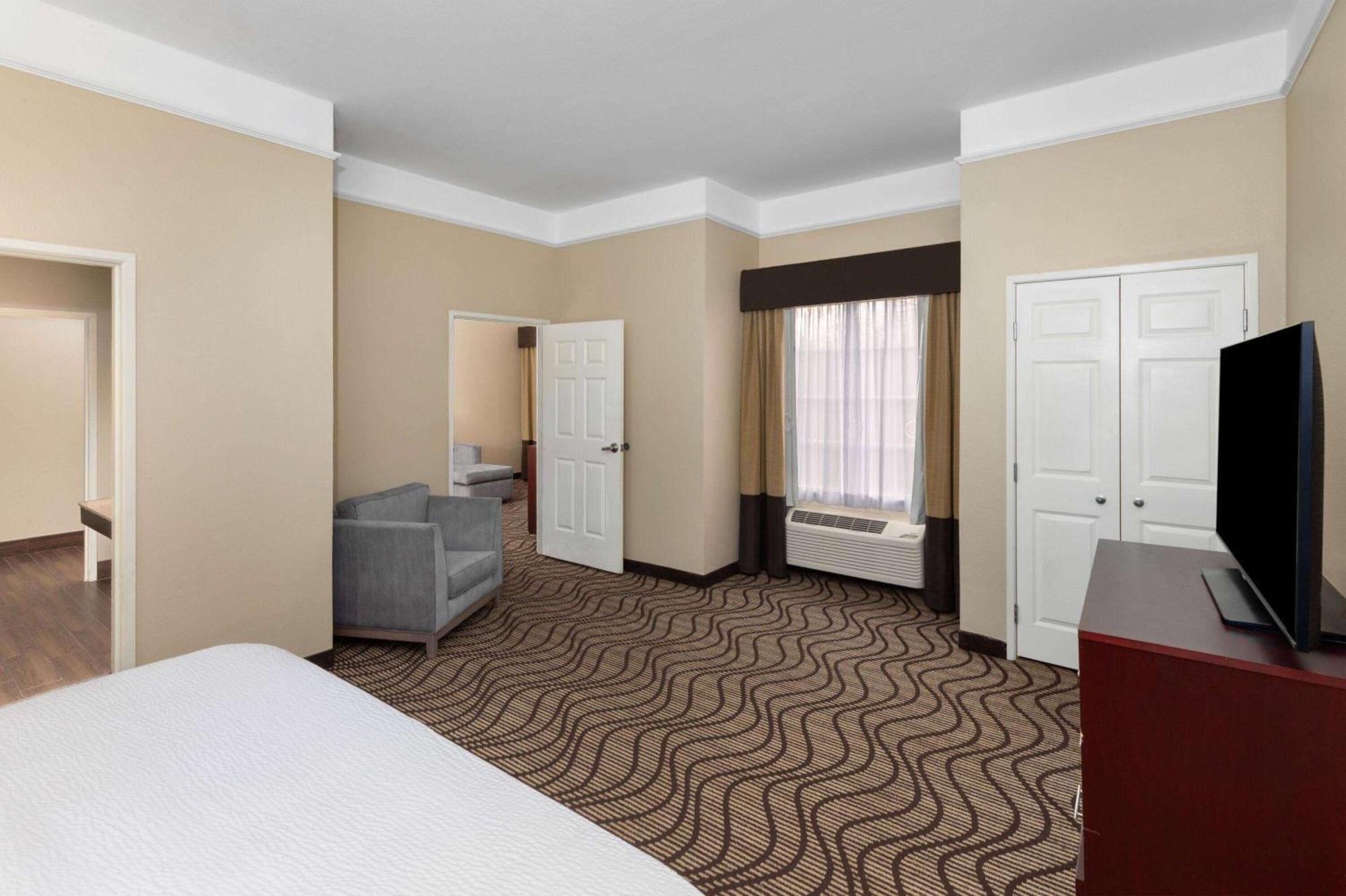 La Quinta By Wyndham Houma Hotel Exterior foto